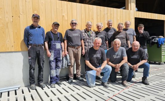 Seniorengruppe im Einsatz in Riffenmatt